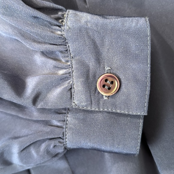 Lady Manhattan Women’s Petite Vintage Blouse Dark Navy Button Up Bow Tie size 8 - Picture 6 of 6